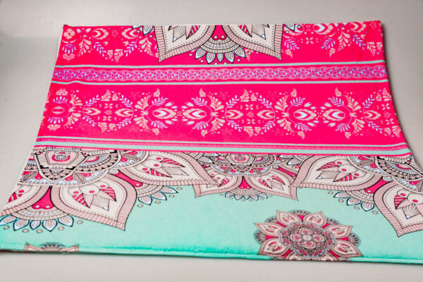 Πετσέτα all-over print μέντα-pink