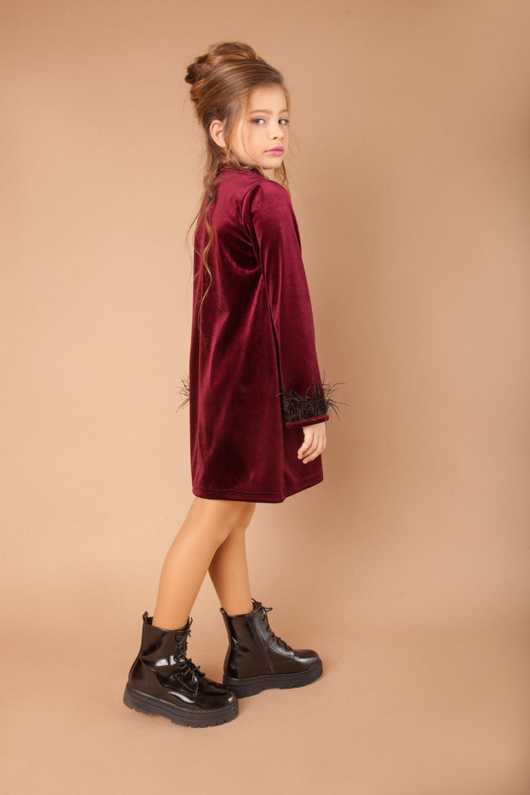 ΒΕΛΟΥΔΟ ΜΠΟΡΝΤΩ ΦΟΡΕΜΑ ΜΕ ΦΤΕΡΑ