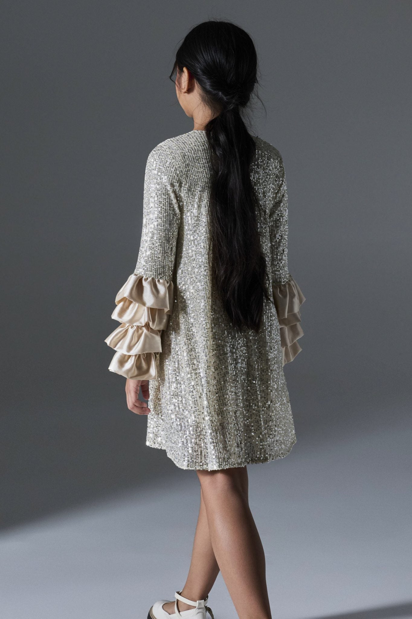 Melin Rose Φόρεμα παγιέτα με βολάν στα μανίκια Εκρού 4-14Υ