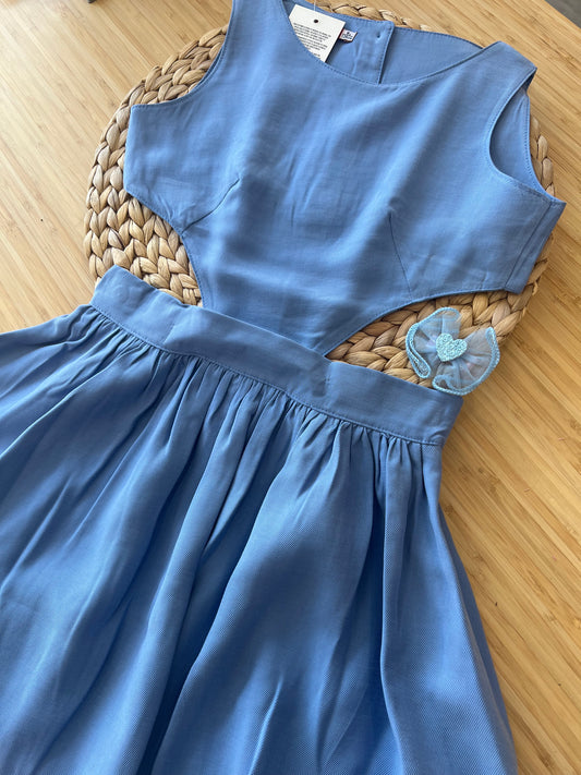 Φόρεμα γαλάζιο με cut ouys 6-12Y