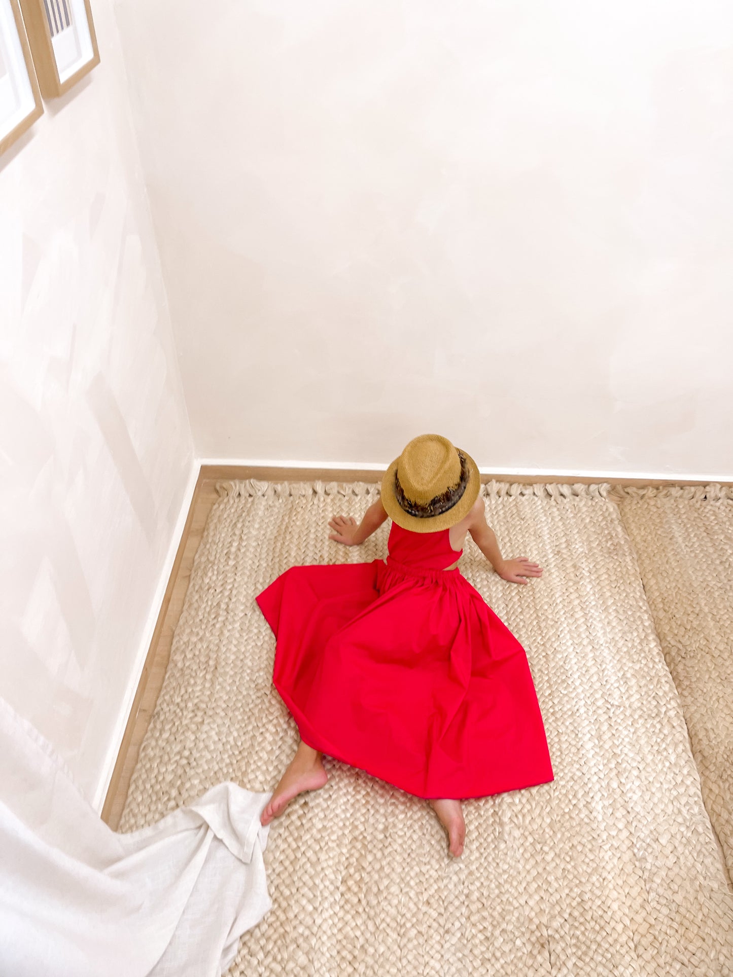 VOTSALO RED DRESS 8-14Y