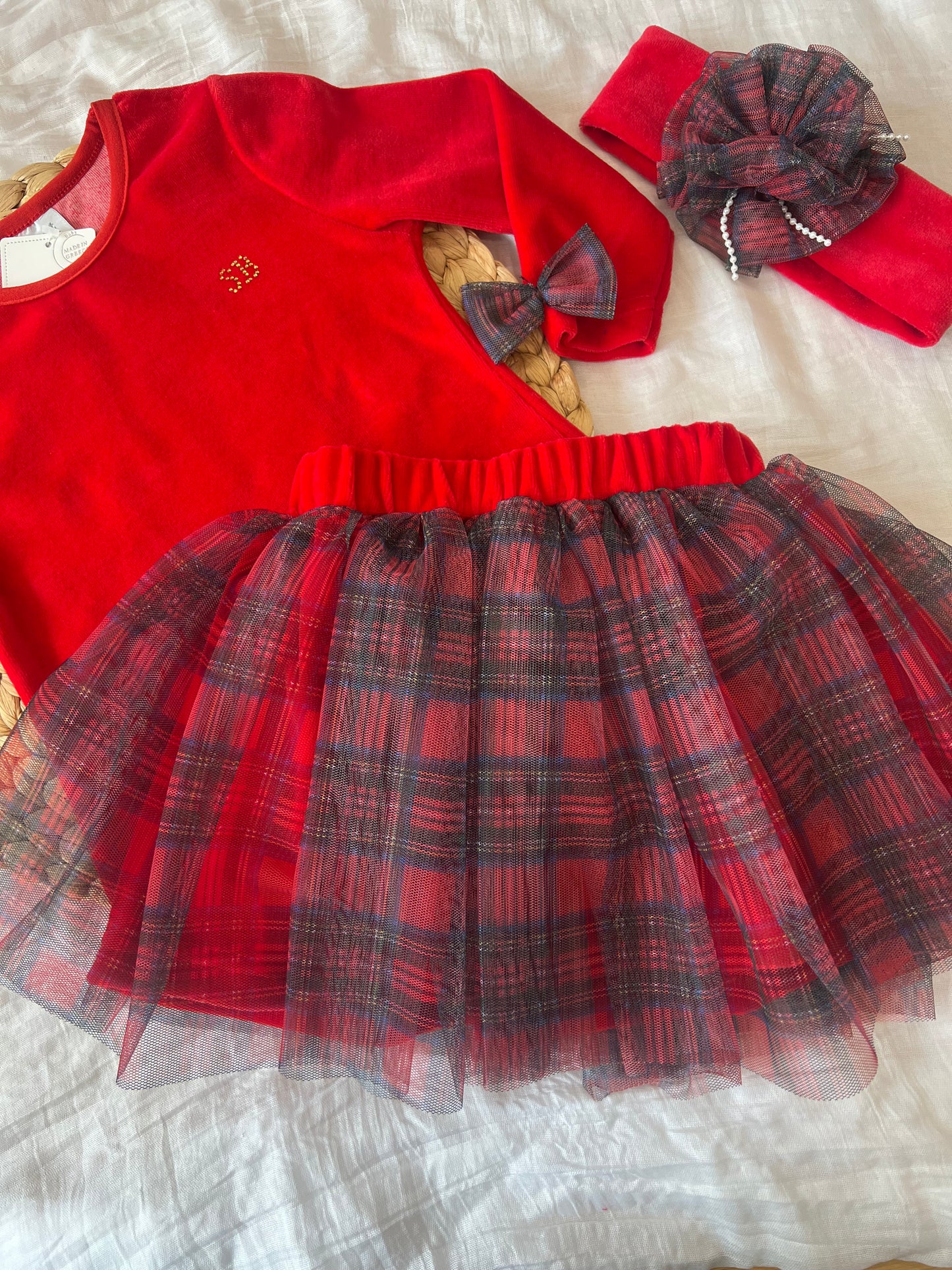 ΣΕΤ ΒΕΛΟΥΔΙΝΟ ΜΠΛΟΥΖΑ ΜΕ ΤΟΥΛΙΝΗ ΦΟΥΣΤΑ 1-6Υ